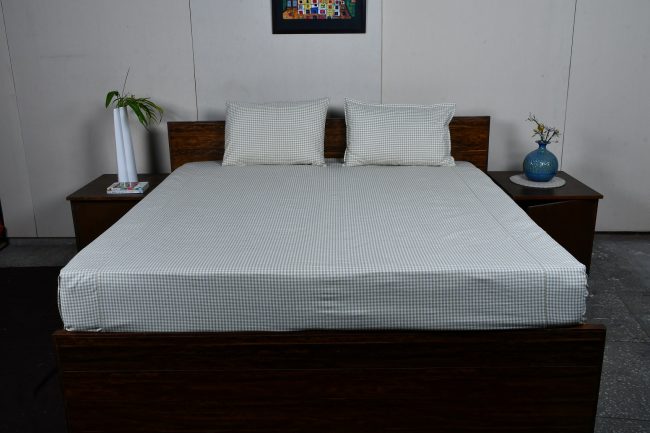 Double Bed Sheet  With Pillow - Light Grey Checked Woven Cotton