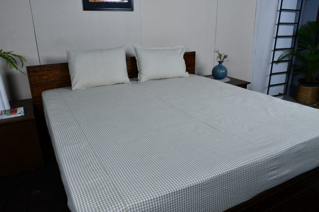 Double Bed Sheet  With Pillow - Light Grey Checked Woven Cotton - Image 2