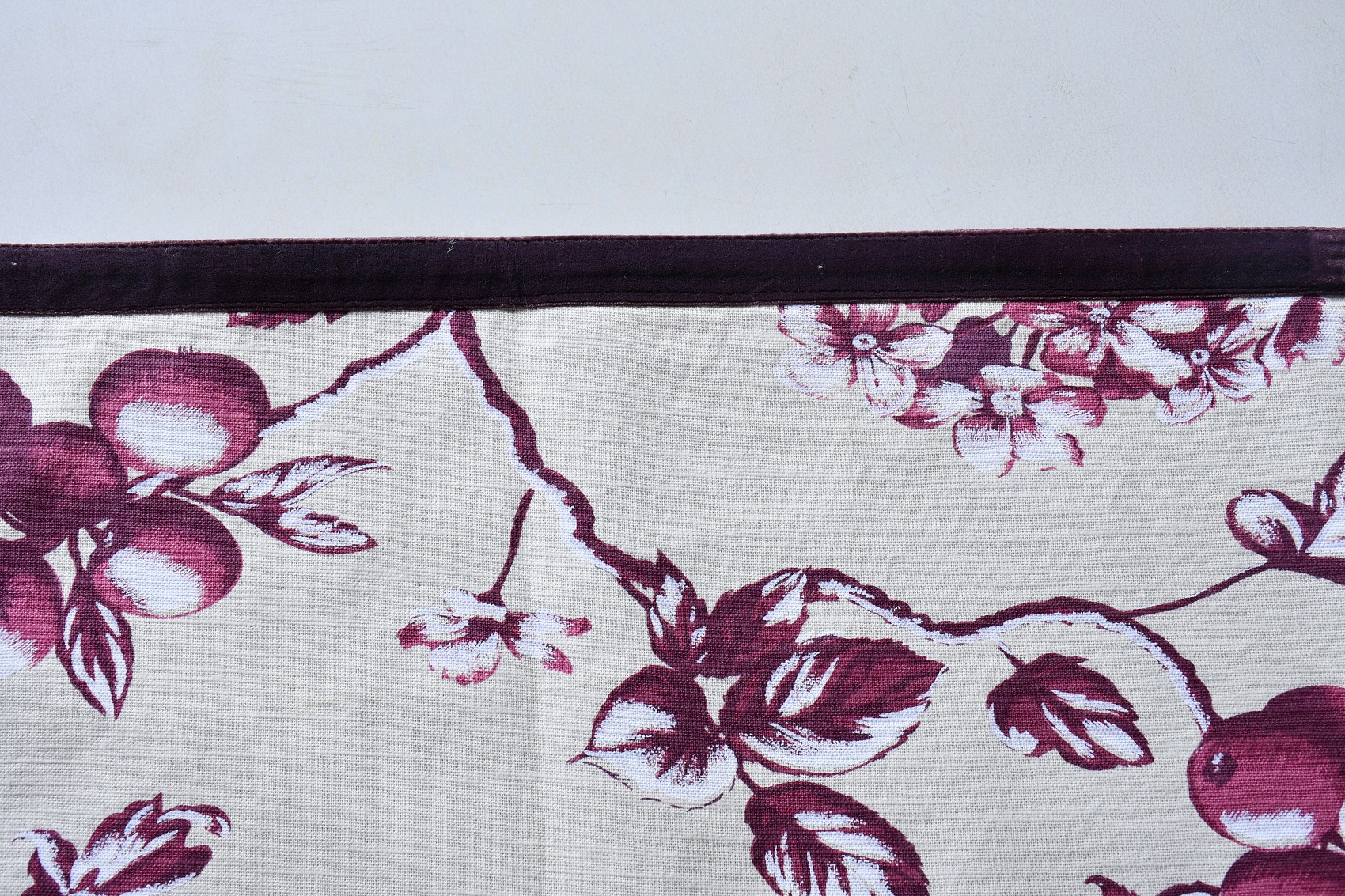 Table Runner – Wine Floral Print on Beige Woven Cotton