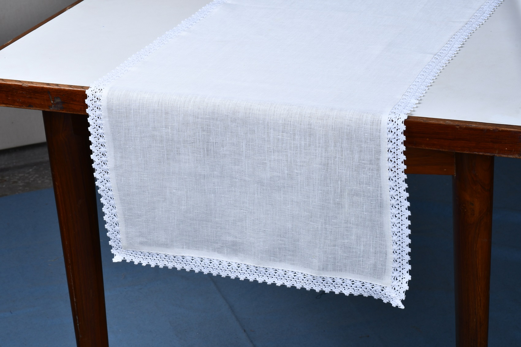 Table Runner – Linen with White Crochet Lace